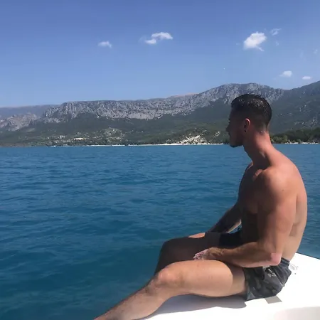 Authentique Mas Avec Piscine En Provence Habitación en casa particular Moissac