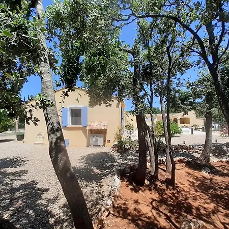 Authentique Mas Avec Piscine En Provence Homestay Moissac