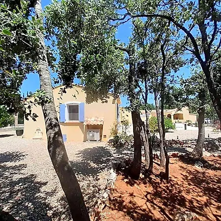 Privatunterkunft Authentique Mas Avec Piscine En Provence Moissac
