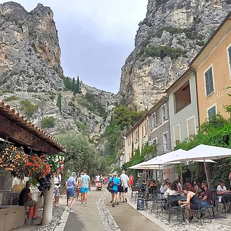 Privatunterkunft Authentique Mas Avec Piscine En Provence *