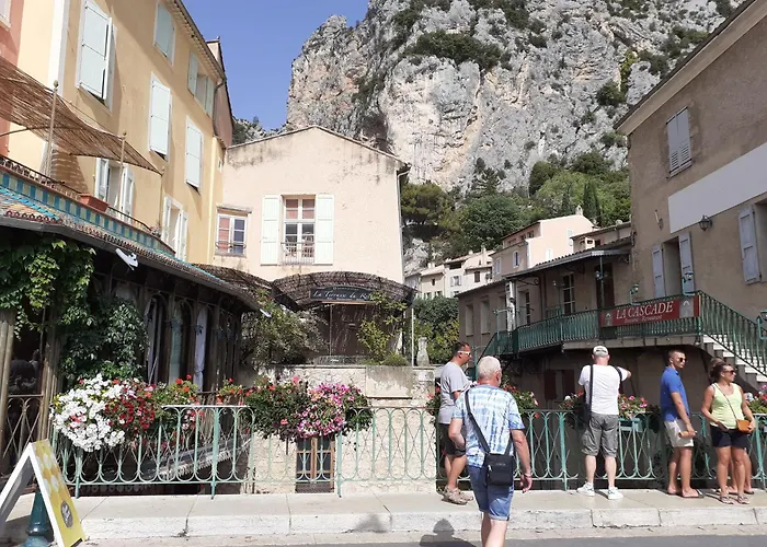 Authentique Mas Avec Piscine En Provence Séjour chez l'habitant *