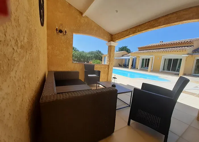 Séjour chez l'habitant Authentique Mas Avec Piscine En Provence *